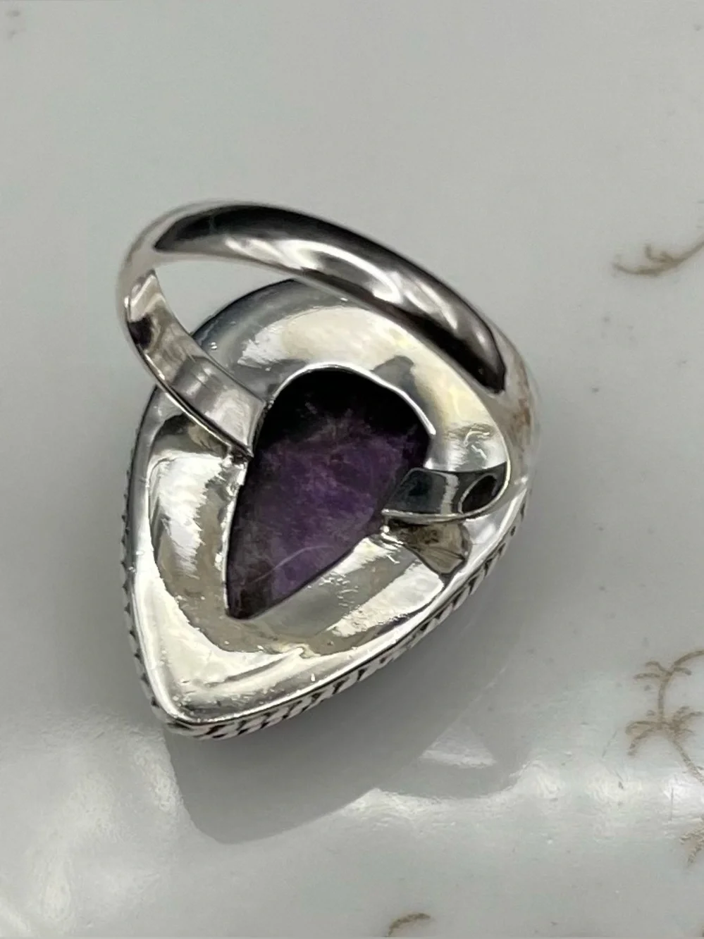 NWOT Vtg .925 SS Handmade Charoite Statement Ring size 9.  8.11 grams